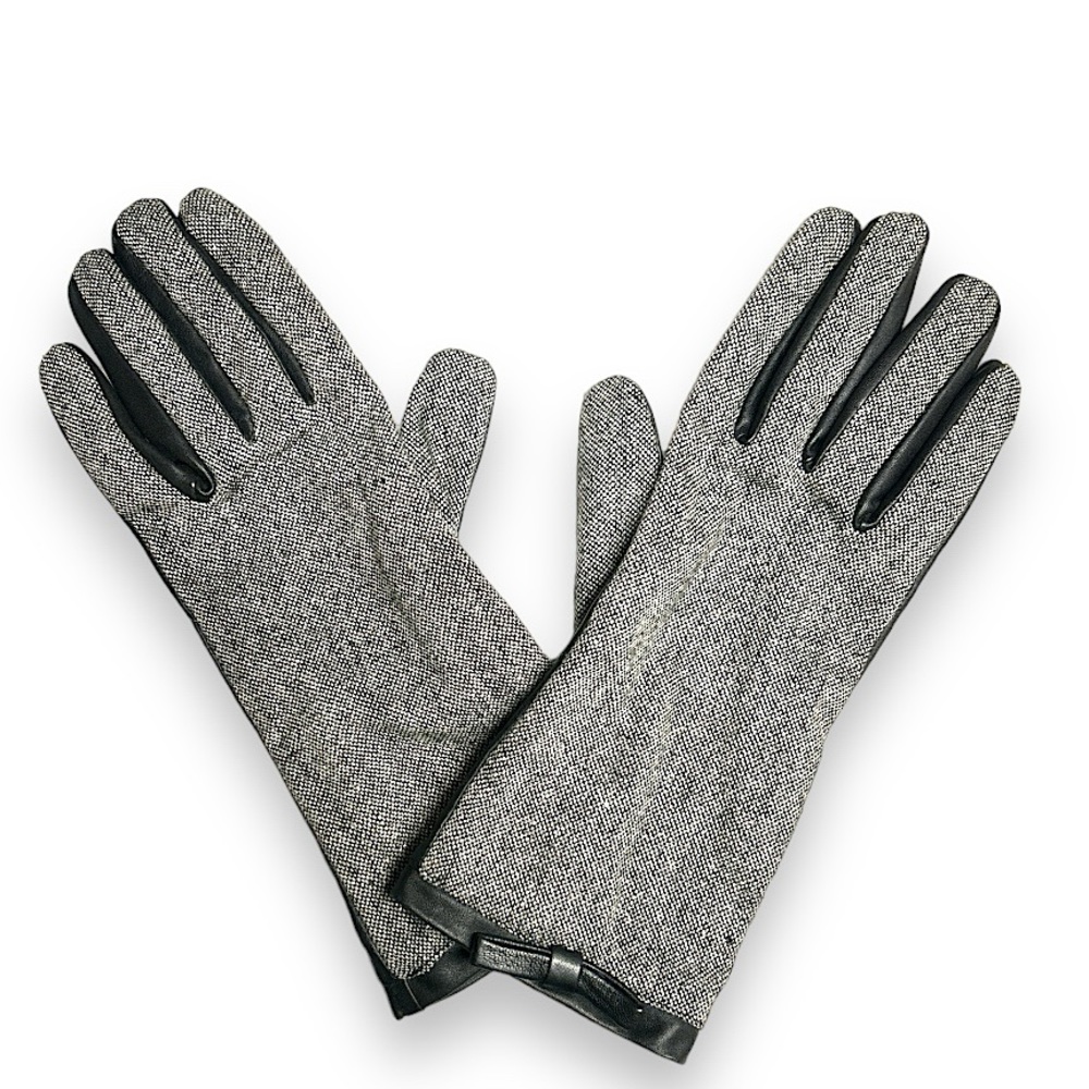 Isaac Mizrahi | Gray and Black Gloves with Bow - Size M